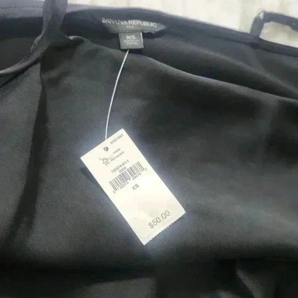 BANANA REPUBLIC SILKY COWL-NECK CAMISOLE - Picture 5 of 7